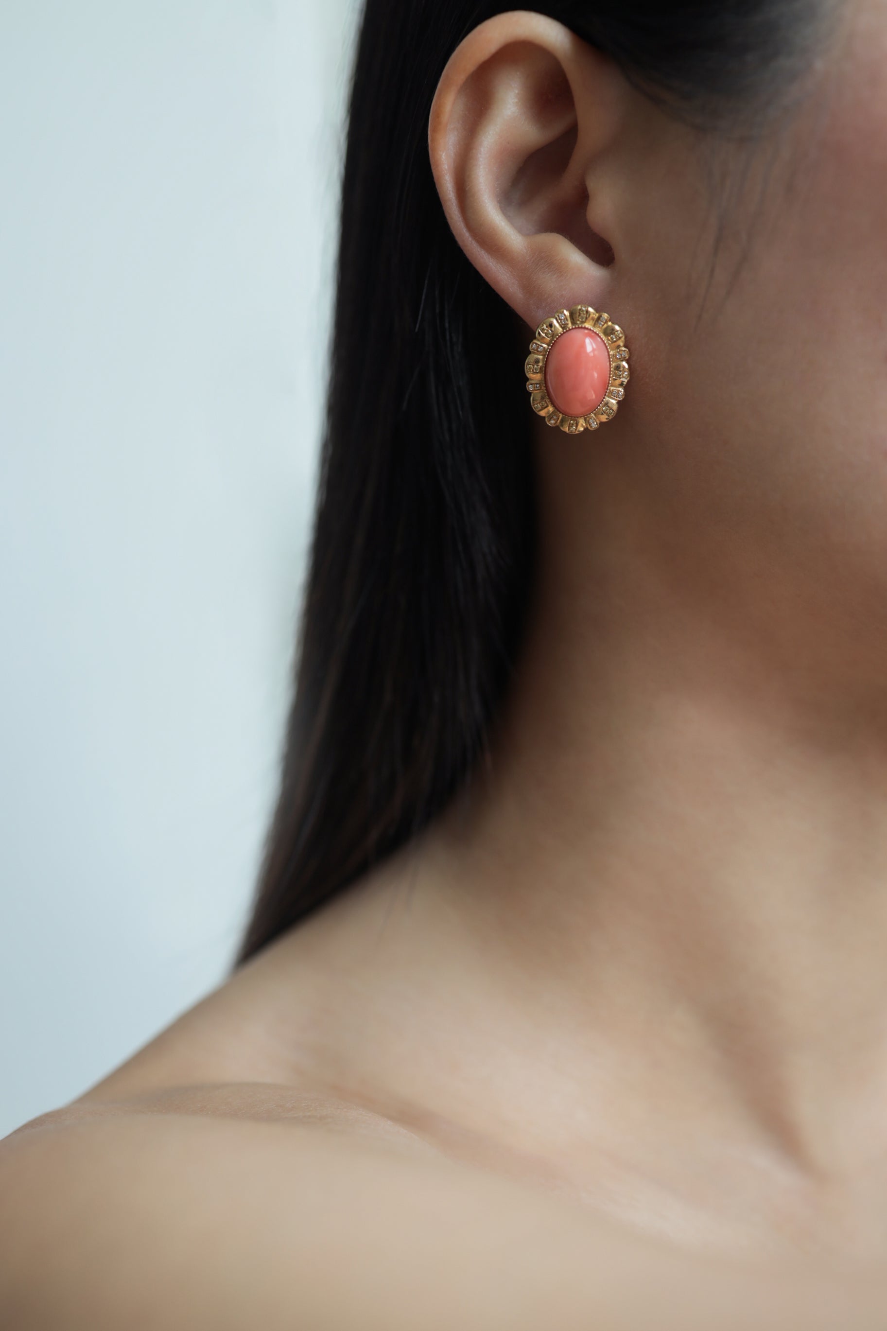 Momo Coral Archaic Ear Clips 18k