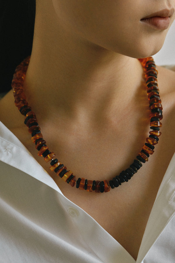 Amber x Agarwood Necklace