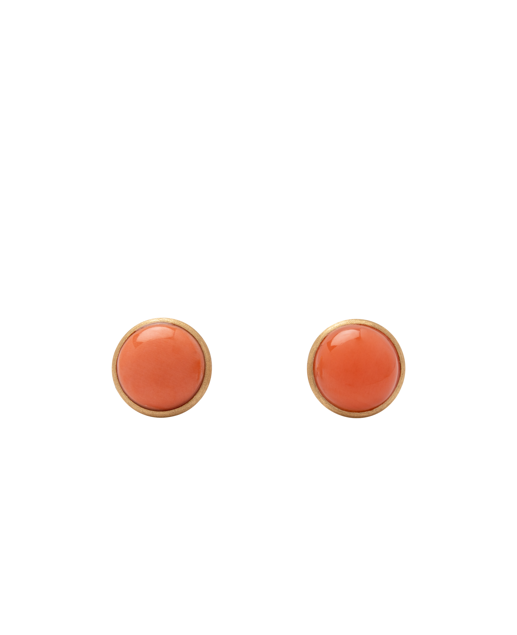 Momo Coral Ear Studs 18k