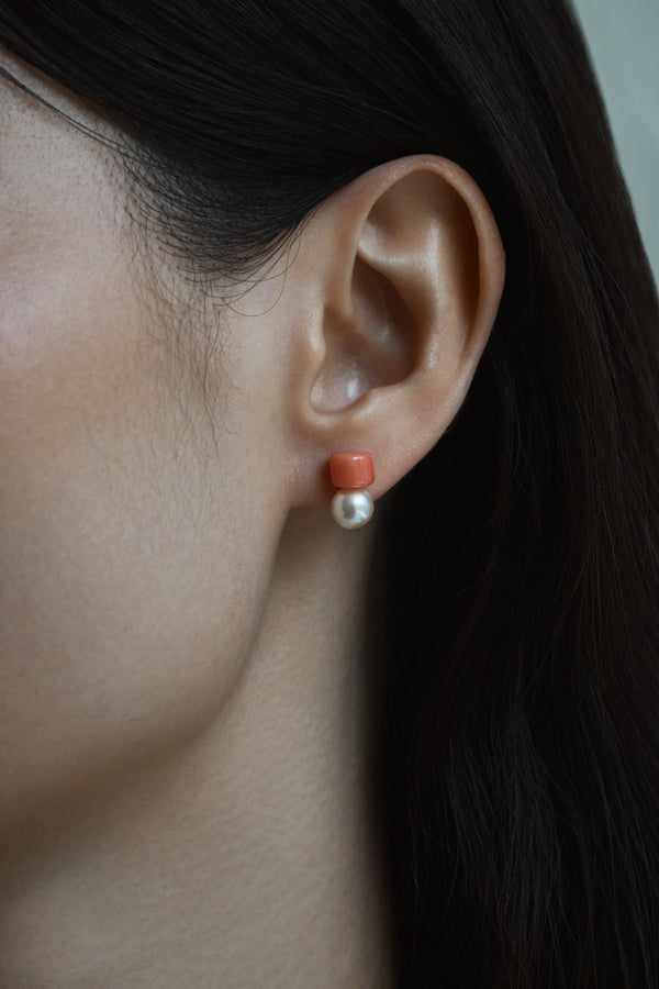 Momo Pearl Duo Studs