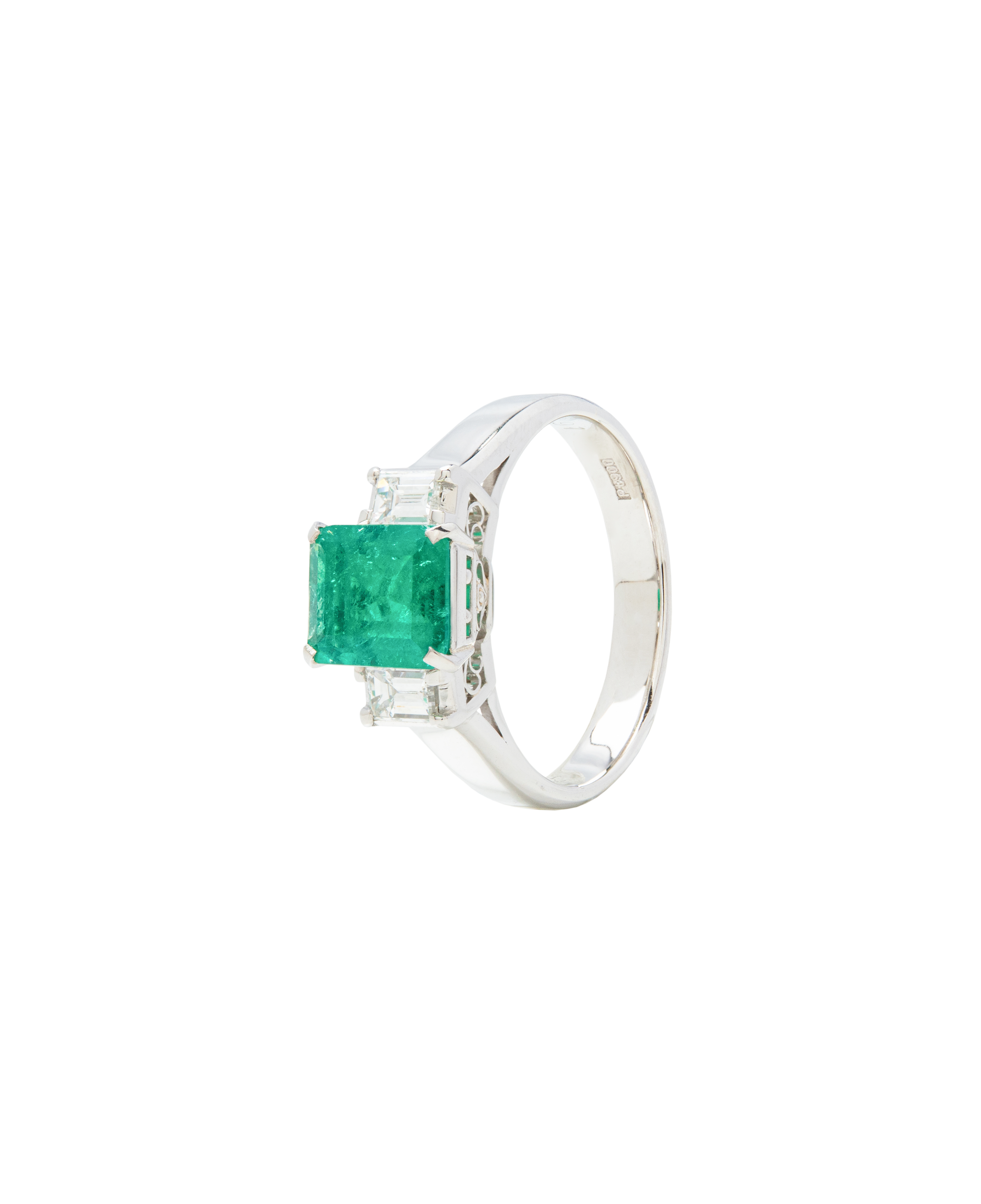 Muzo Emerald Diamond Ring