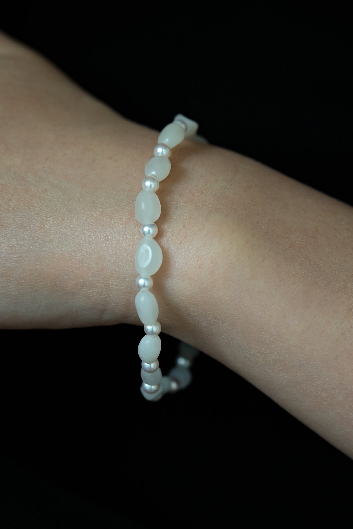 Pure White Hetian Jade Zi Liao & Biwa Pearl Bracelet