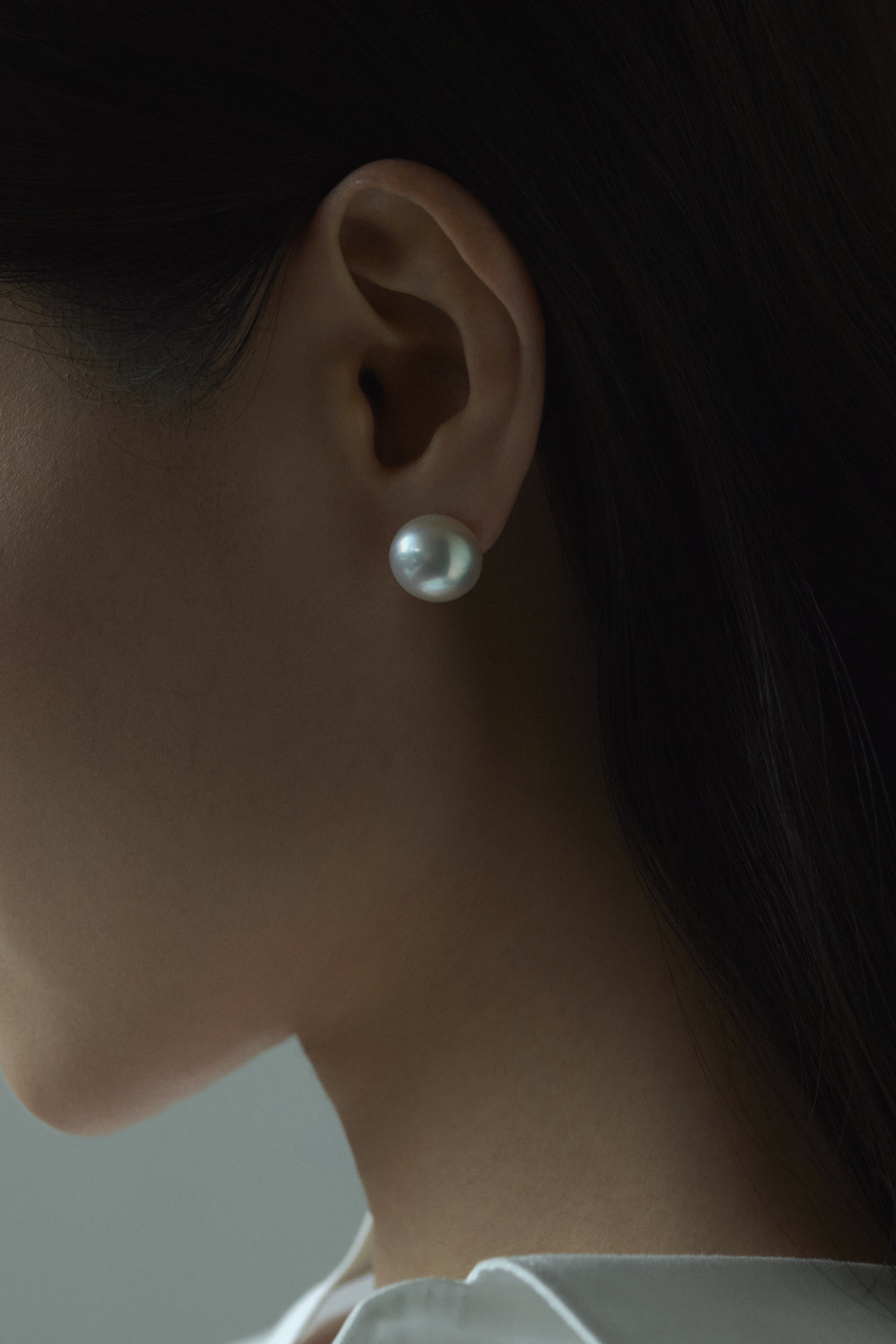 South Sea White Pearl Aurora Phoenix Ear Studs