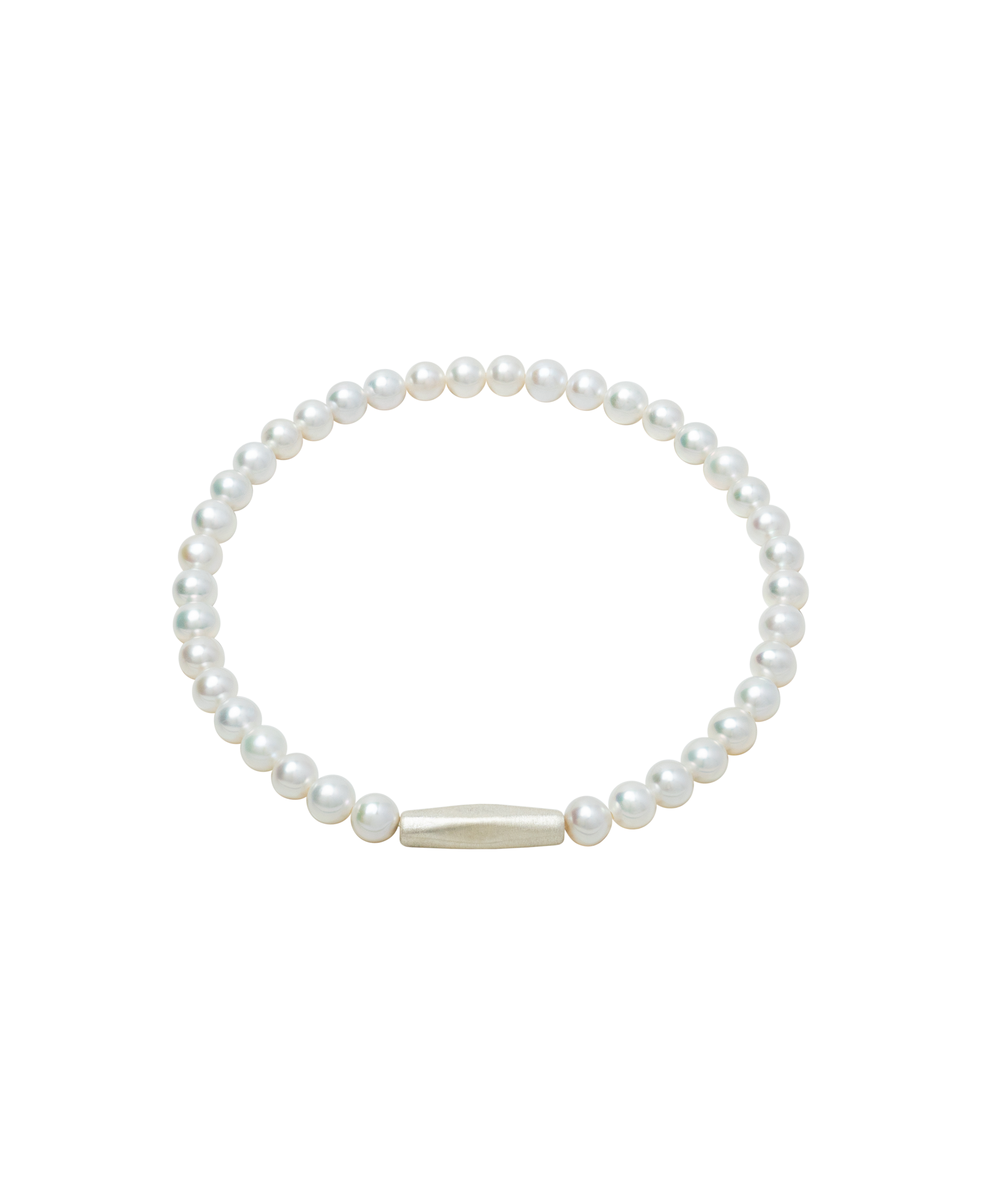 baby freshwater pearl bracelet featuring bright, mirror-like lustre with a matte sterling silver clasp.