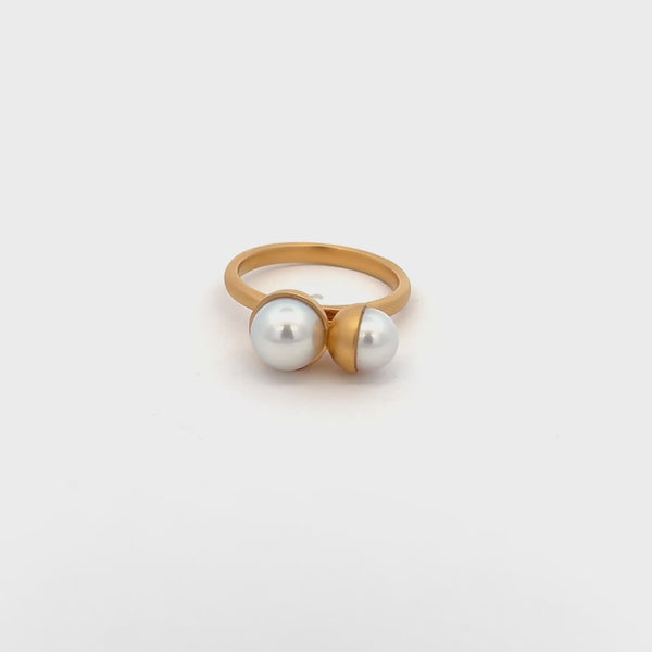 Yukimoto Japan-inspired Bullet Pearls ring featuring natural Akoya pearl and sculptural design